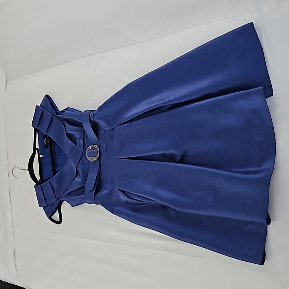 Tahari cocktail dress